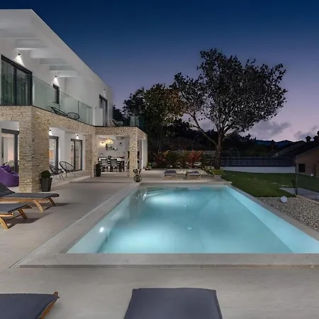 Dom wakacyjny Askim Prestige Aria *