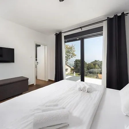 Askim Prestige Aria Holiday home Matulji